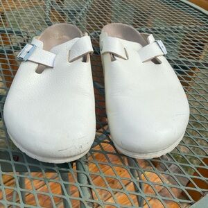 Women’s White Birkenstock Slip-On Shoes size 39